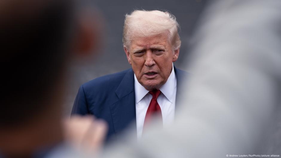 Trump pide nuevo censo sin migrantes en situación irregular – DW – 07/08/2025