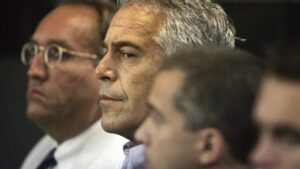 Un congresista de EEUU dice tener el apoyo del Congreso para revelar archivos del caso Epstein | elperiodico.com