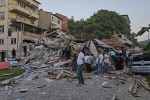 Un fallecido y seis heridos dejó sismo de magnitud de 6,1 registrado en Turquía