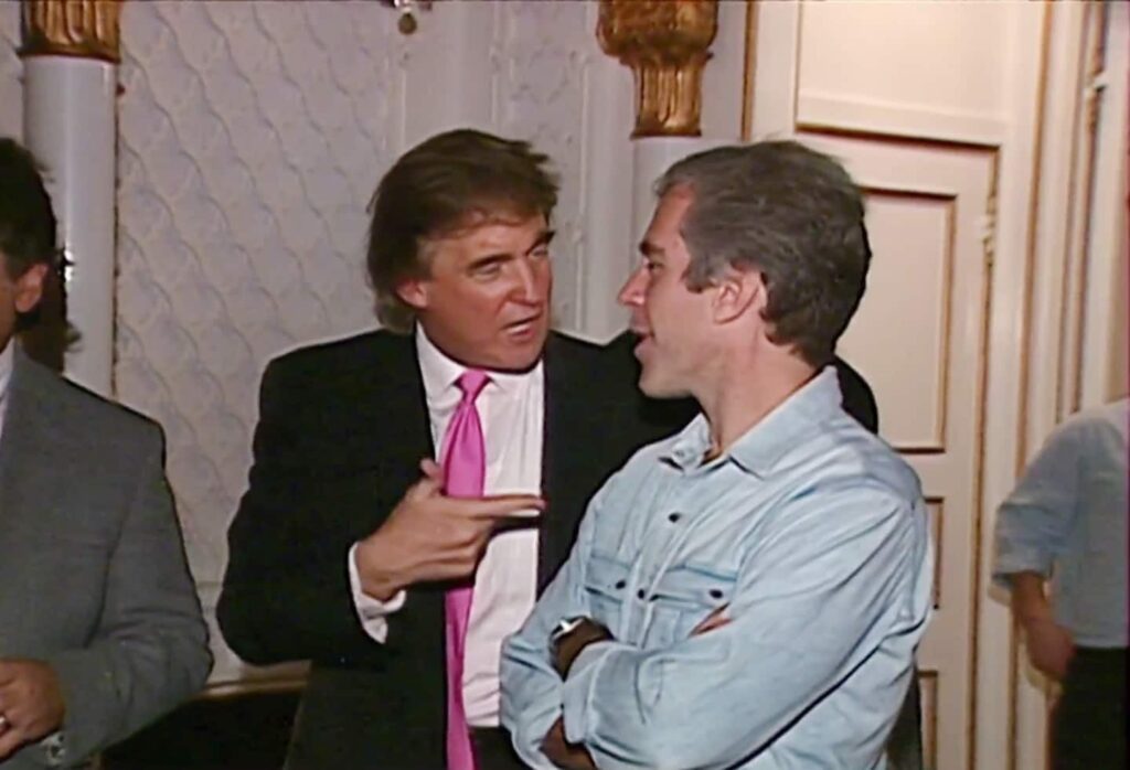Un juez rechaza otra petición de Trump para divulgar las actas judiciales del caso Epstein