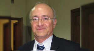 Un magistrado del Tribunal Supremo explica por qué los agentes no pueden echar a los okupas: "La policía tiene miedo"