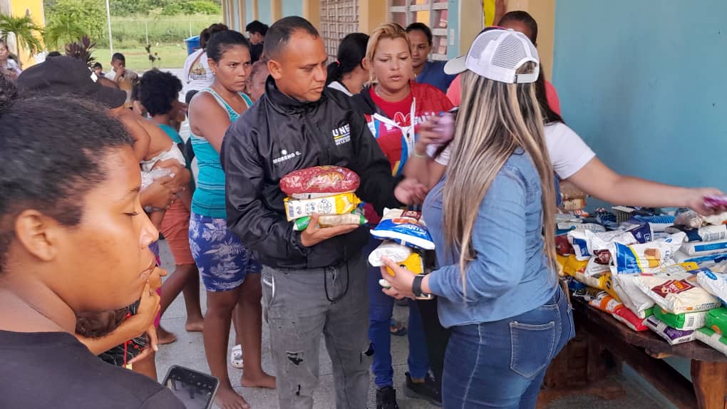 Unidos por el Orinoco apoya a familias afectadas por la crecida del río en Ciudad Bolívar
