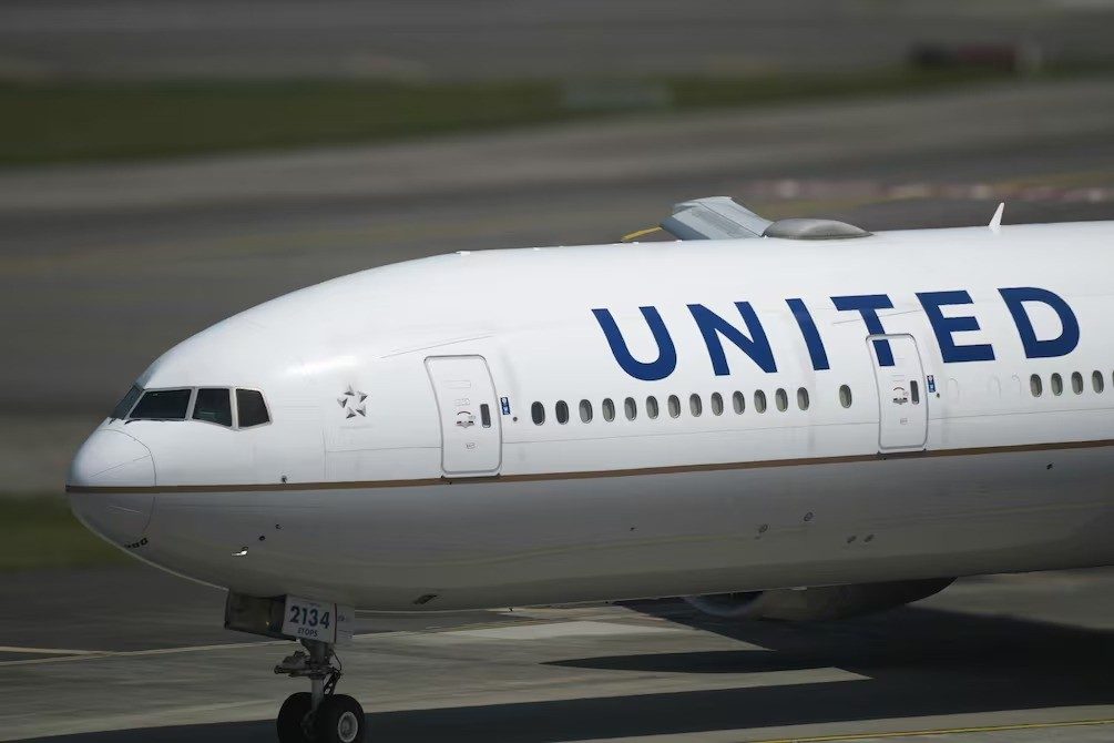 United Airlines suspende vuelos en aeropuertos de EE. UU. por un "problema técnico" - AlbertoNews