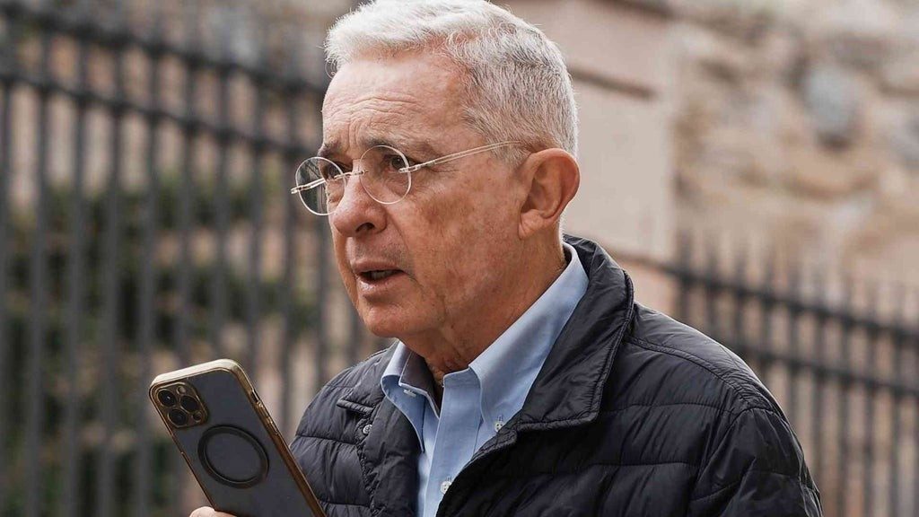 Uribe Vélez se presentó ante un juzgado para formalizar detención por condena a 12 años