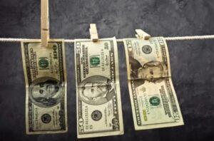 Uruguay busca en Chile a venezolano que blanqueó dinero obtenido con estafas digitales – AlbertoNews