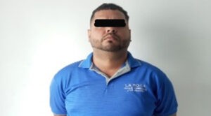 Usaba la identidad de su hermano para esconderse de la policía por un homicidio