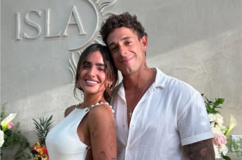 Venezolana Isabella Ladera y Hugo García se lucen juntos en Miami