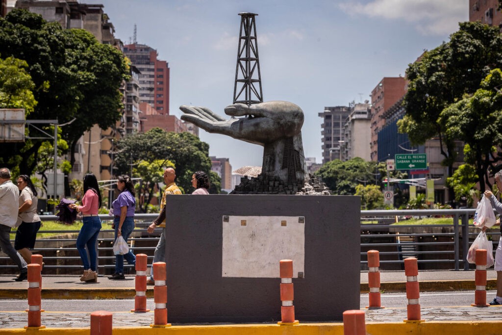 Venezuela reporta aumento producción petrolera a 1.084.000 barriles diarios en julio, según data oficial entregada a la OPEP - AlbertoNews