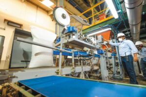 Venezuela y Colombia evalúan «hoja de ruta» para la venta de la petroquímica Monómeros