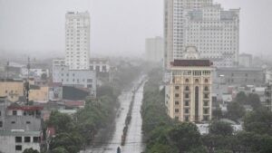 Vietnam se blinda ante la llegada del «peligroso» tifón Kajiki y prevé evacuar a 500.000 personas | elperiodico.com