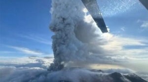 Volcán Krasheninnikov entra en erupción tras potente sismo en Rusia