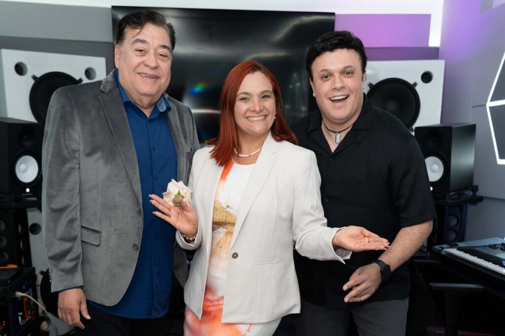 Yo Soy "I am" Eleazar Mora: Un viaje musical al corazón del artista