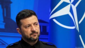 Zelenski llegará a Washington acompañado de líderes europeos – DW – 17/08/2025