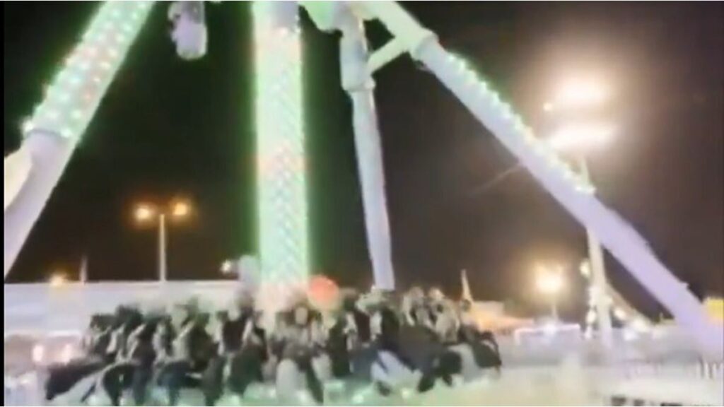 al menos 20 heridos luego de la ruptura de un juego en un parque de diversiones