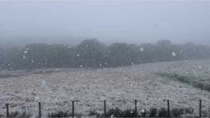 ciudades cubiertas por nieve y récord en temperaturas bajo cero