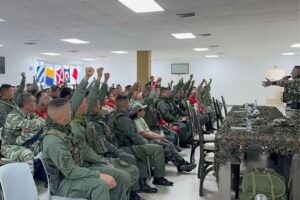 cúpula militar venezolana se alineó con el régimen de Maduro