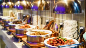 el secreto de los buffet chinos para ganar dinero, según un cocinero