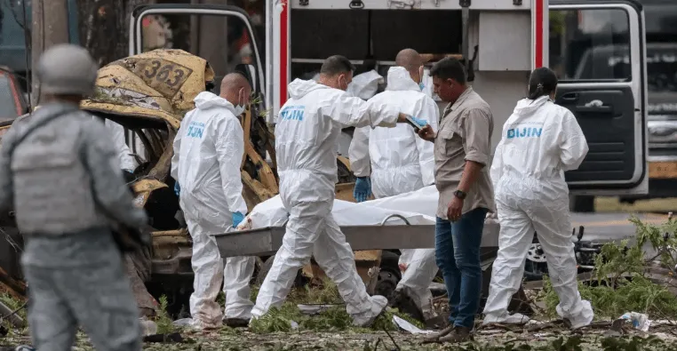 helicóptero y base aérea, blanco mortal -