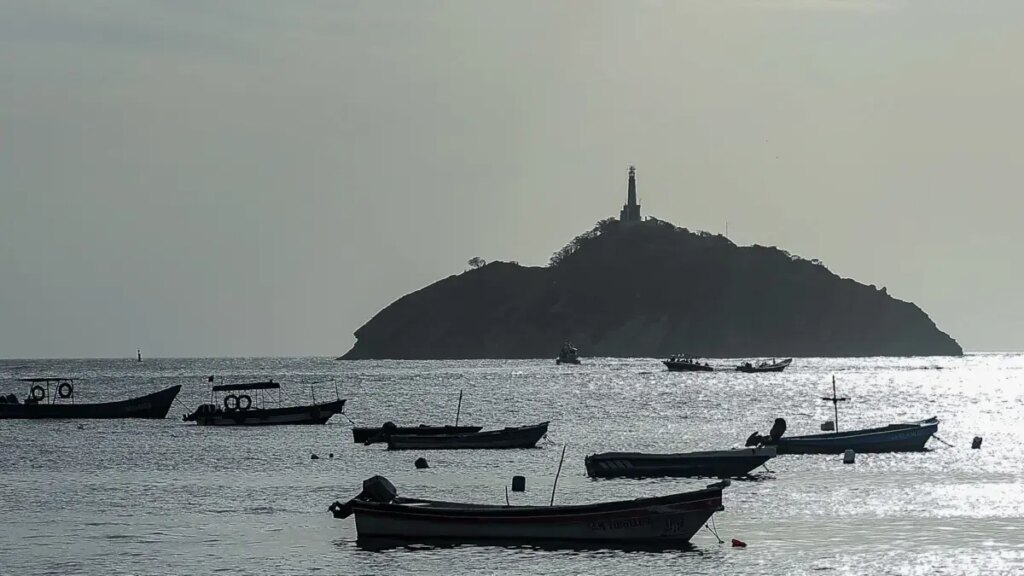 riesgo de lluvias, tormentas y alteración del mar en La Guajira, Atlántico y otros departamentos