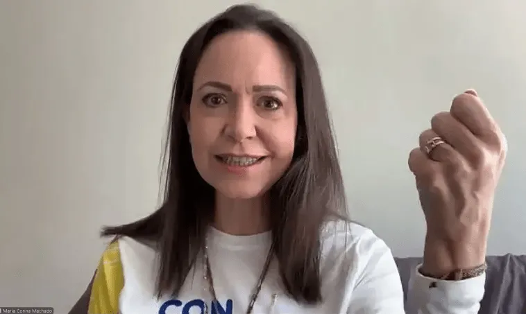 ¡Última hora! María Corina Machado está escondida en la antigua embajada de EEUU en Caracas