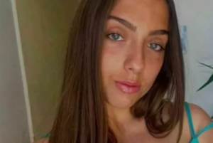 ¿Qué le pasó a Simona Cinà, la joven que apareció muerta en una piscina de Palermo?: una marca en la nuca y la sospecha de que consumió droga sin saberlo | elmundo.es