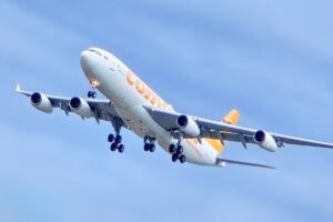 ¿Qué se sabe del avión de Conviasa que ha generado revuelo por sus constantes viajes a Nicaragua?