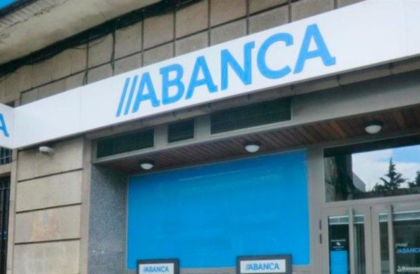 Banca y Negocios