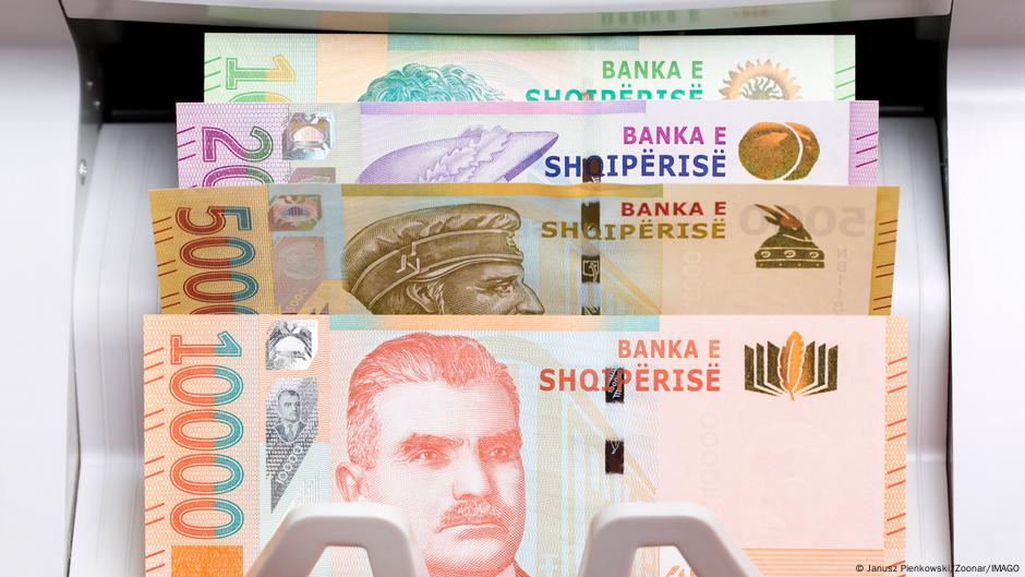 Albania y su plan de eliminar el efectivo de su economía – DW – 01/09/2025