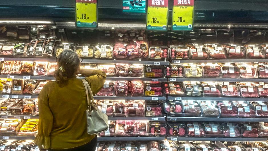 Aranceles de EE. UU. abaratan productos en Latinoamérica – DW – 18/09/2025