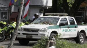 Ataque a estación policial en Colombia deja un muerto