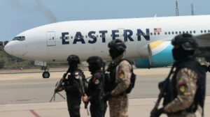 Aterrizó en Maiquetía otro vuelo con más de 180 migrantes deportados de EEUU