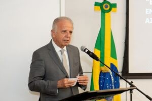 Brasil se mantiene alerta, pero no tomará partido en conflicto entre EEUU y Venezuela