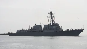 CBS News | Venezuela sobrevuela un buque de la Armada de EE.UU. por segunda vez – AlbertoNews