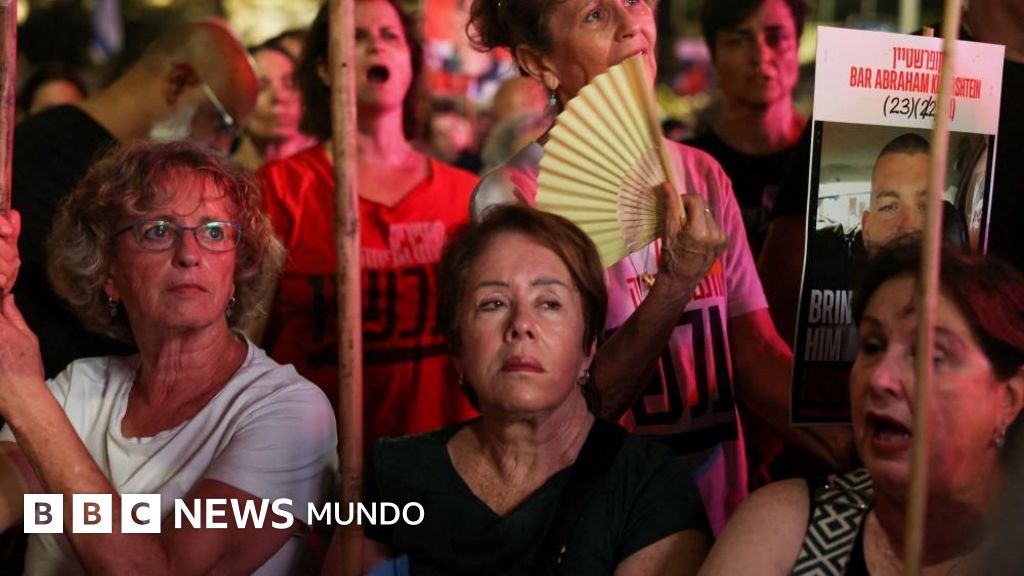 “Cada vez que estamos cerca de un acuerdo lo sabotea”: los familiares de los israelíes secuestrados acusan a Netanyahu de ser un obstáculo para el regreso de sus seres queridos