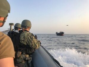 Captaron el abordaje de los marines del USS Jason Dunham a embarcación venezolana en el Caribe