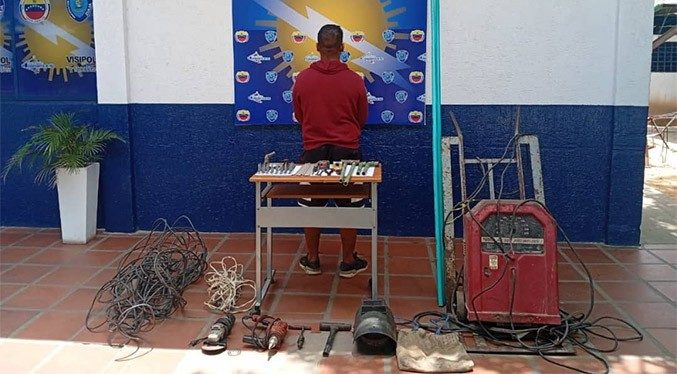 Capturan en flagrancia a sujeto por tomas clandestinas en la red de aguas blancas en Maracaibo