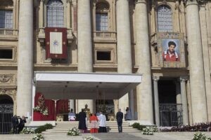 Carlo Acutis ya es el primer santo milenial | europapress.es