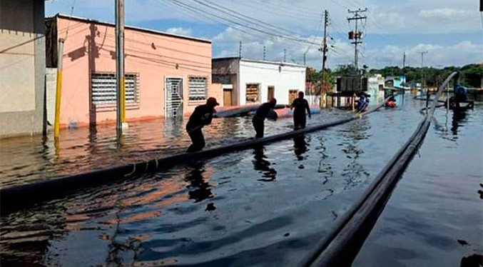 Comercios siguen inundados por desborde del Orinoco