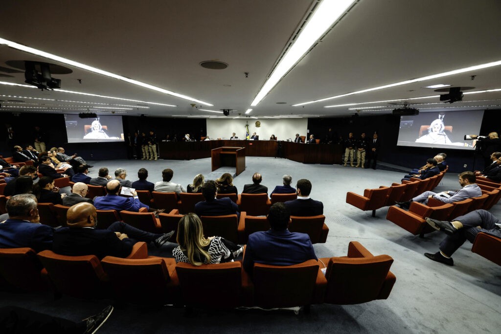 Condenan a 27 años de cárcel a Jair Bolsonaro por intento de golpe de Estado