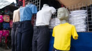 Costo de un uniforme escolar requiere al menos 90 dólares, más del 50% del ingreso mínimo nacional