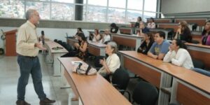 Crisis de profesores una amenaza creciente en Venezuela