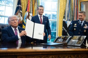De Departamento de Defensa a «de Guerra»: ¿qué implica la orden que firmó Trump para cambiar el nombre al Pentágono? – AlbertoNews