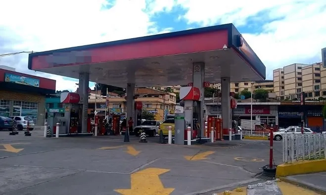 Descartan, por ahora, el racionamiento de combustible en pasto
