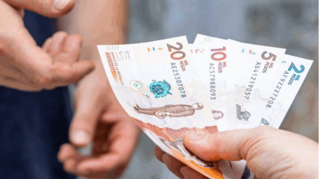 Destituyen e inhabilitan 10 años a policías que pidieron 'mordida' en peaje de Pereira para no revisar camión con mercancías