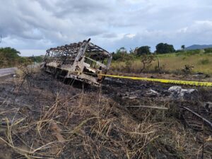 Diez muertos y 18 heridos es el saldo de vuelco e incendio de bus en Bolívar