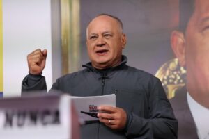 Diosdado Cabello desafió a militares de EEUU: Aquí nadie entra y sale rapidito, les costará 100 años | lapatilla.com