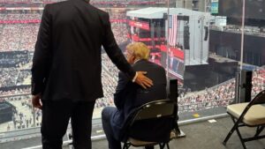 Donald Trump participó del funeral de Charlie Kirk en Arizona ante miles de seguidores