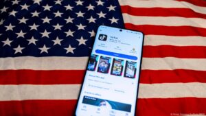 EE. UU. y China llegan a un acuerdo marco sobre TikTok – DW – 15/09/2025
