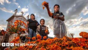 Eduardo Matos Moctezuma: “Una cosa es que la muerte en México se represente en toda una serie de aspectos y otra es pensar que el mexicano es muy macho y reta a la muerte”