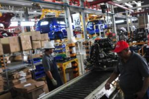 El 55,6% de las empresas de autopartes reportaron disminución de ventas entre enero y agosto de 2025